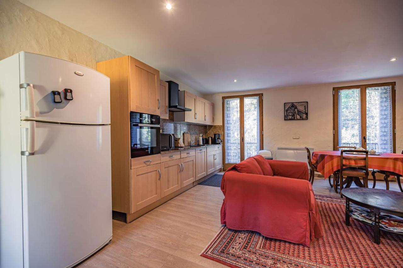 Sundrenched Relais De Poste In Serdinya Экстерьер фото